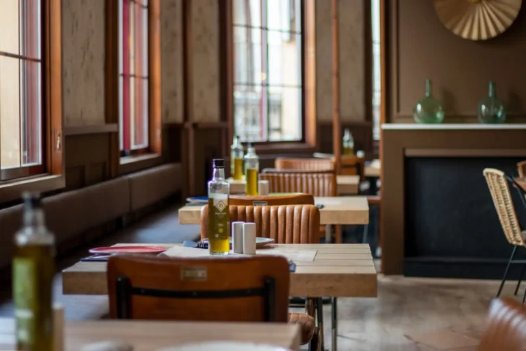 Restaurants tendance à Lyon : où trouver les bonnes tables