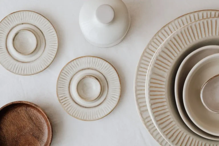 Vaisselle quiet : le luxe discret invité à votre table