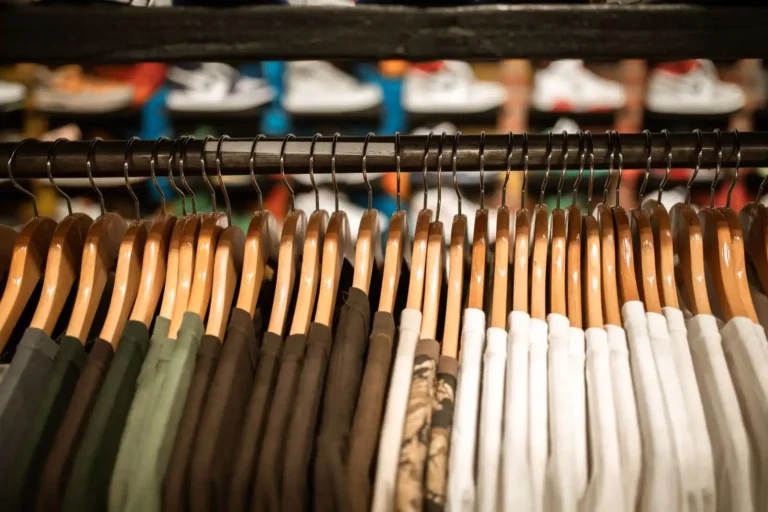 Vinted : comment ça marche pour acheter et vendre en confiance