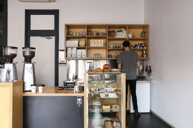 Café Singuliers : le coffee shop du 11e né d&rsquo;une agence immobilière