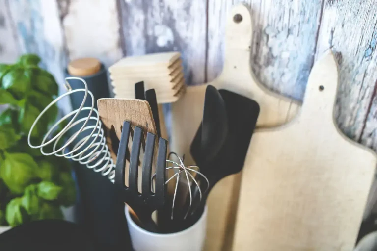 Ustensiles de cuisine en photos : apprendre à lire les images