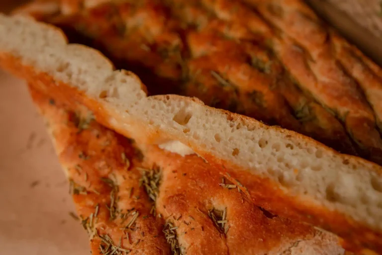Focaccia italienne : la recette et la méthode pour réussir la pâte